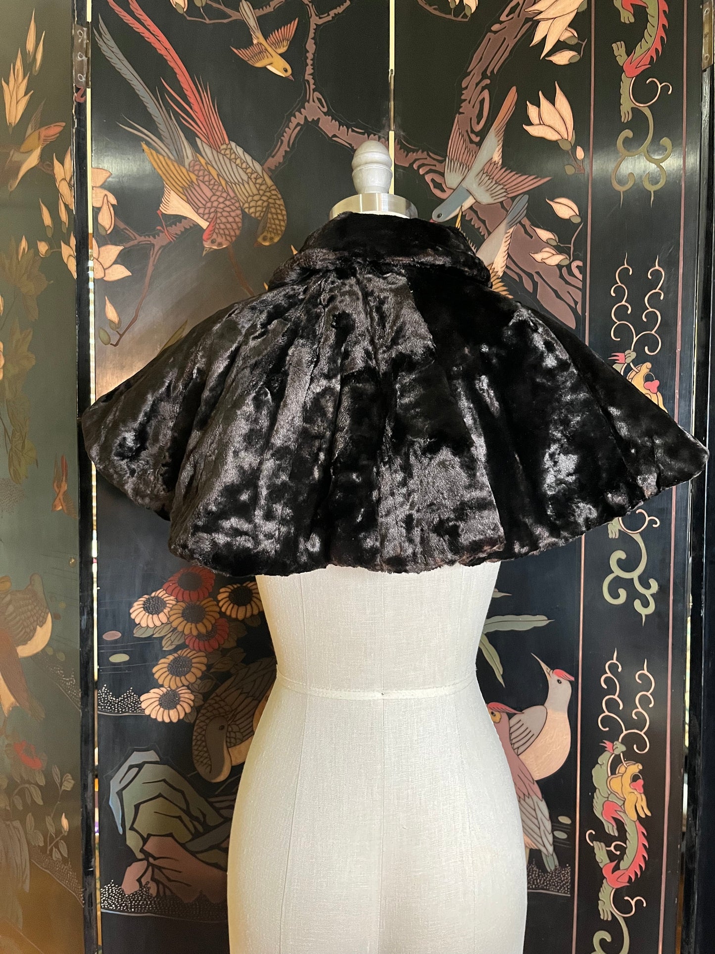 c. 1890s Faux Seal Plush Capelet