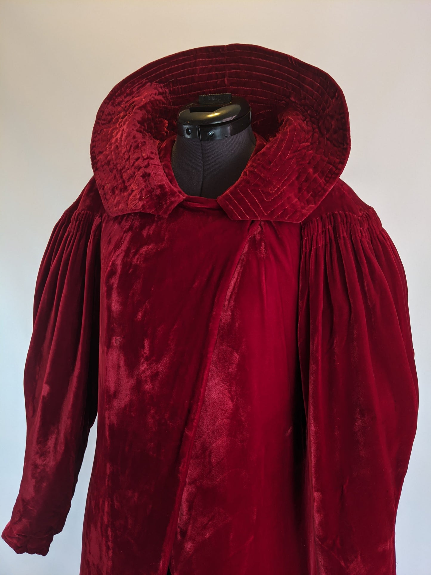1930s Red Velvet Opera Coat | XS - Small