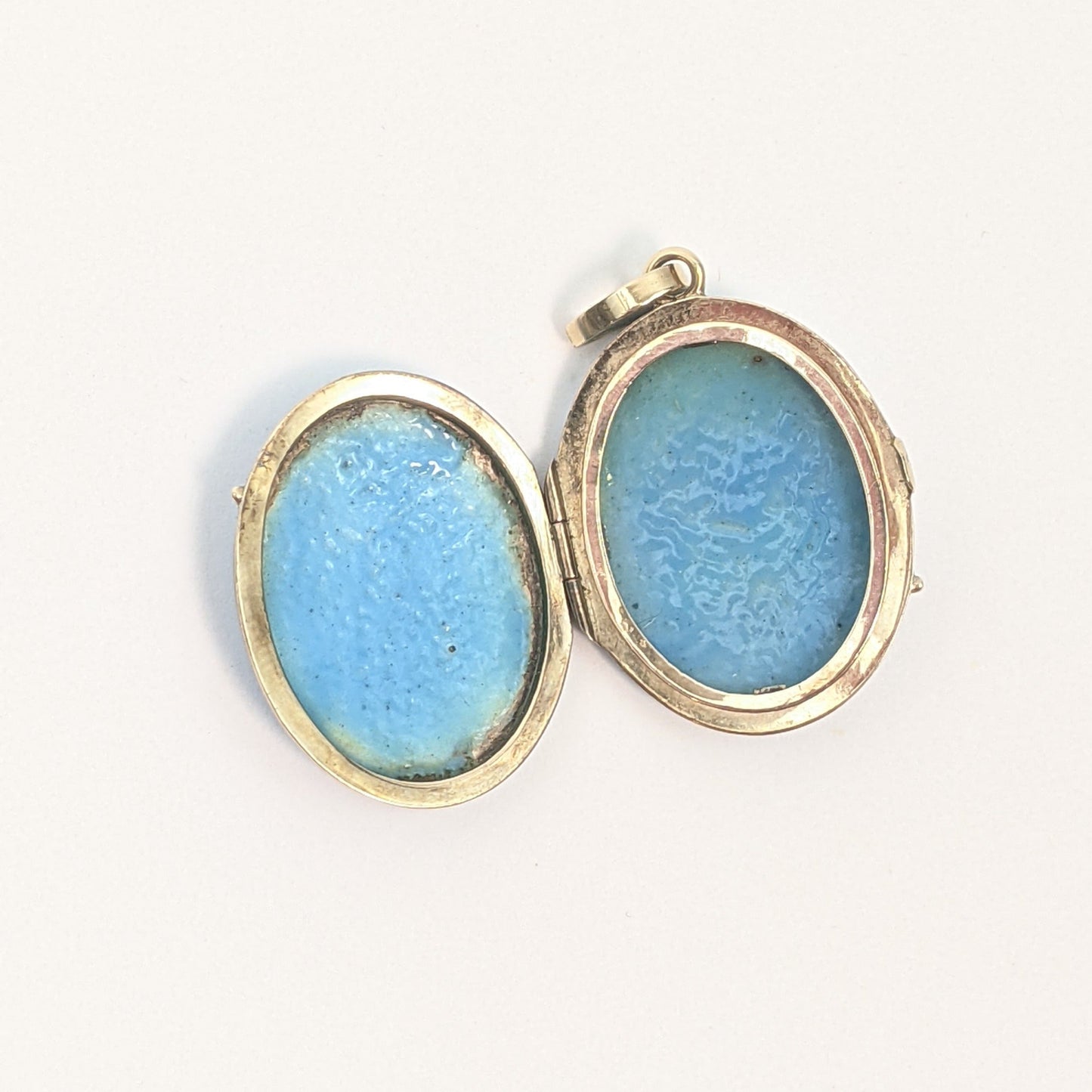 Victorian 14k Gold Enamel Mourning Locket