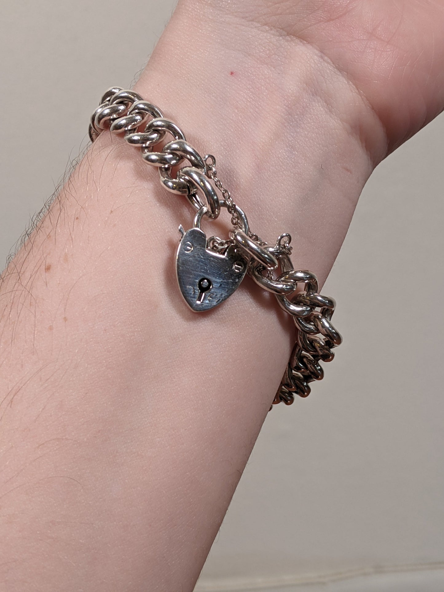 1907 Sterling Silver Curb Bracelet + Heart Lock