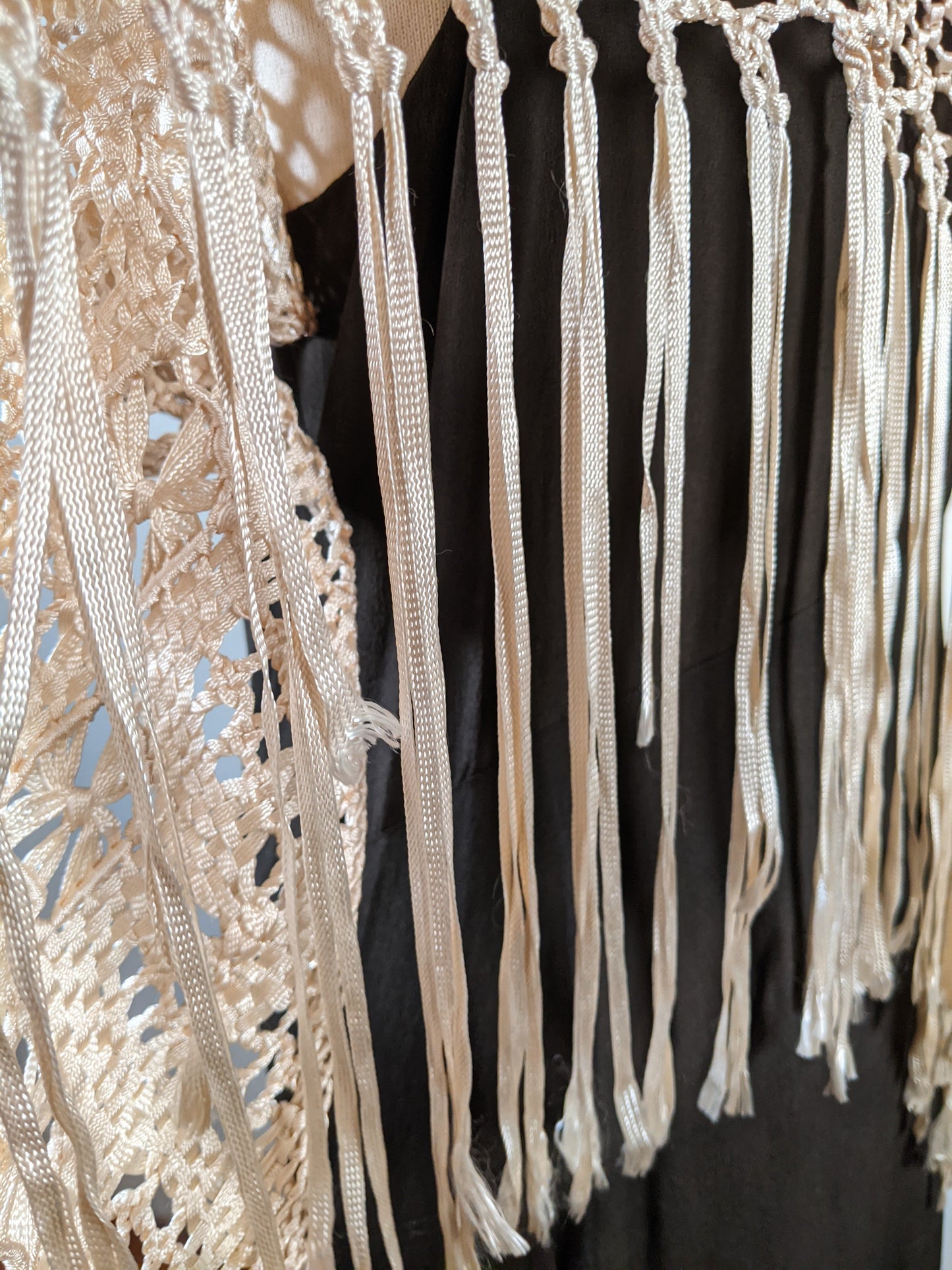 c. 1920s Cream Ribbon Shawl