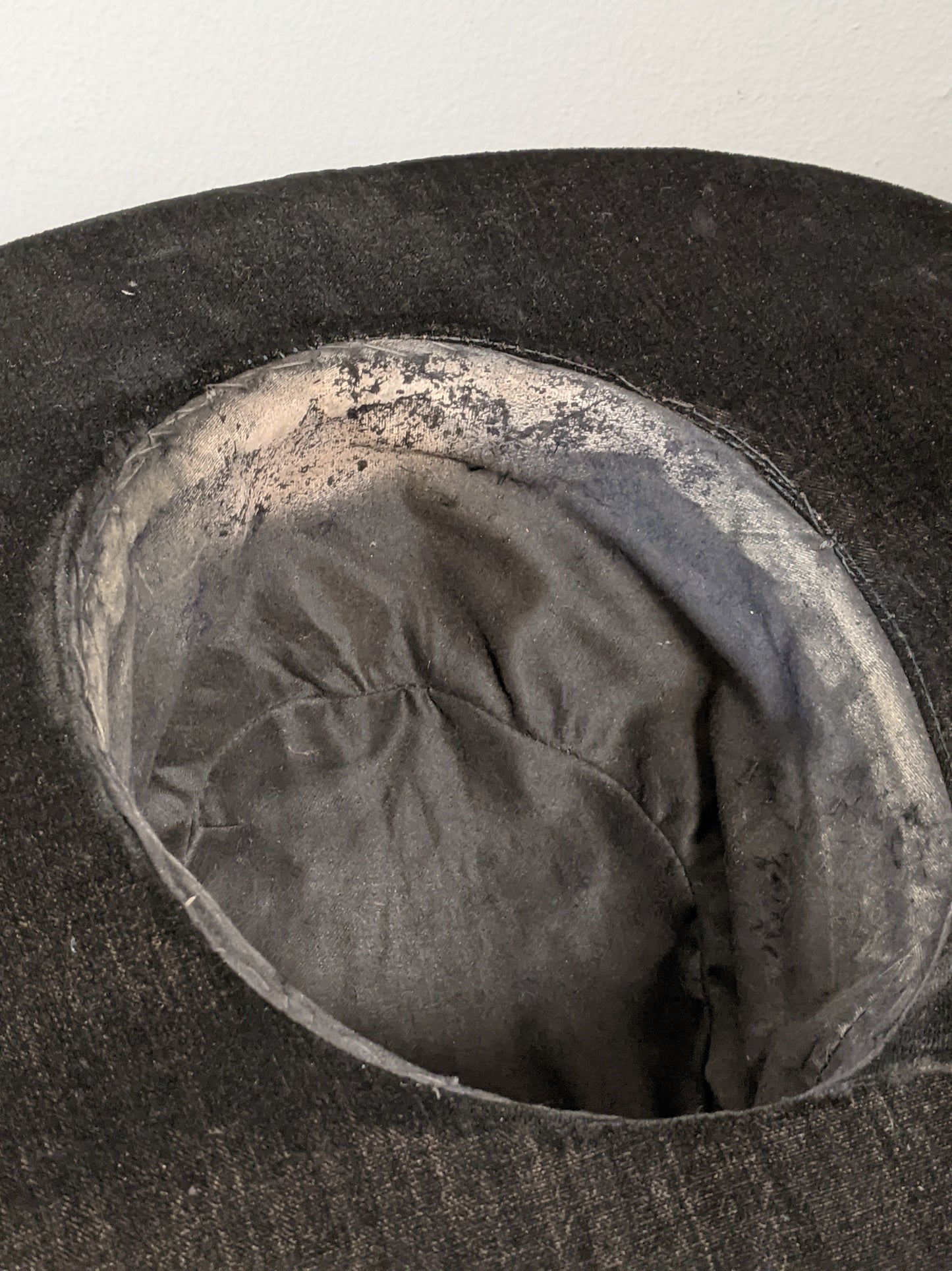 c. 1910s Black Velvet Brocade Hat