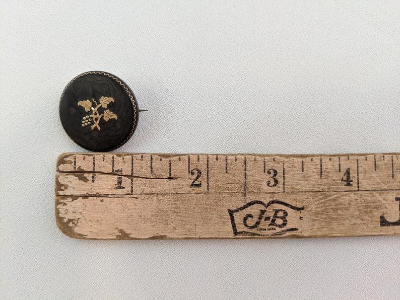 Victorian Pique Mourning Brooch | Grape Motif