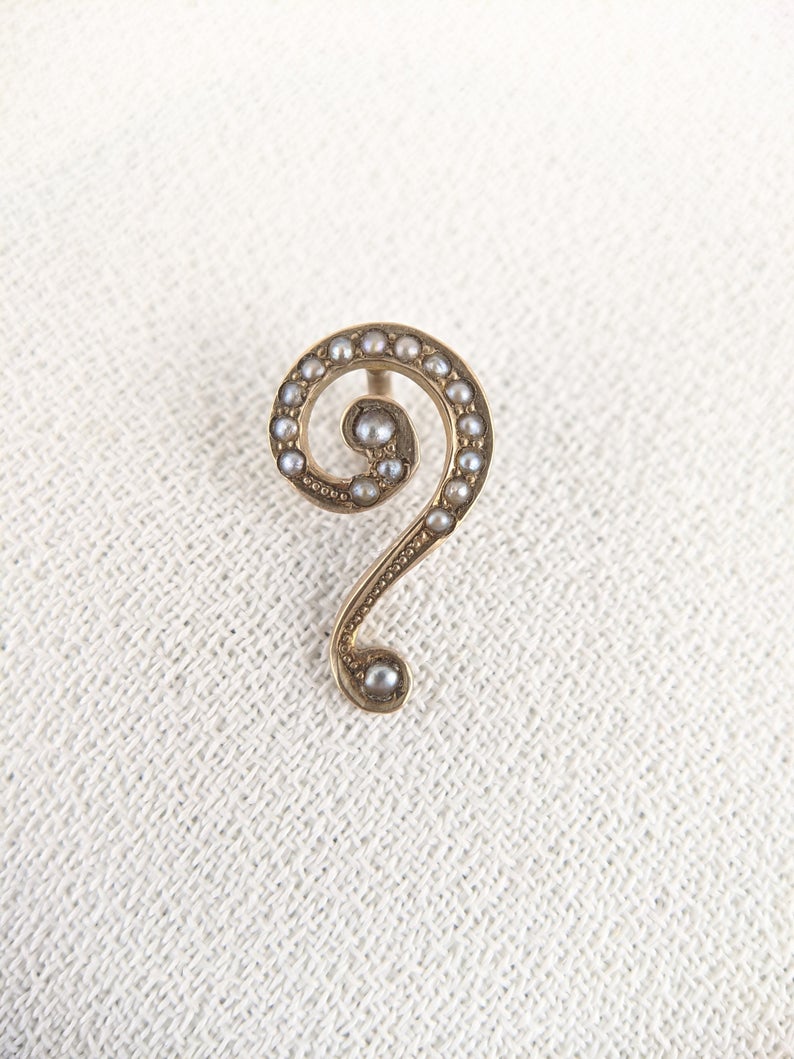 Art Nouveau 10k Gold Question Mark Pin