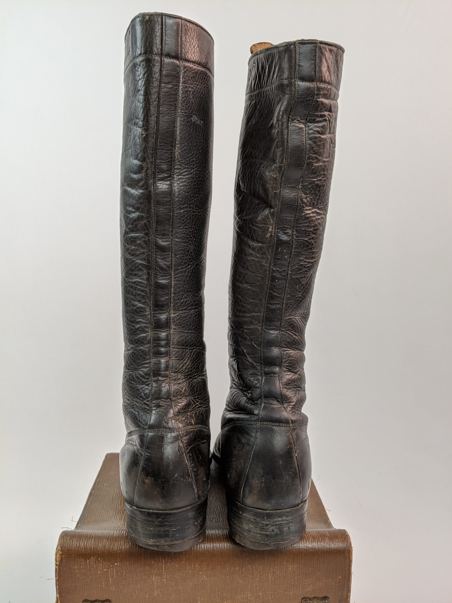 1920s-30s Tall Black Lace Up Boots | Approx Sz 6.5-7