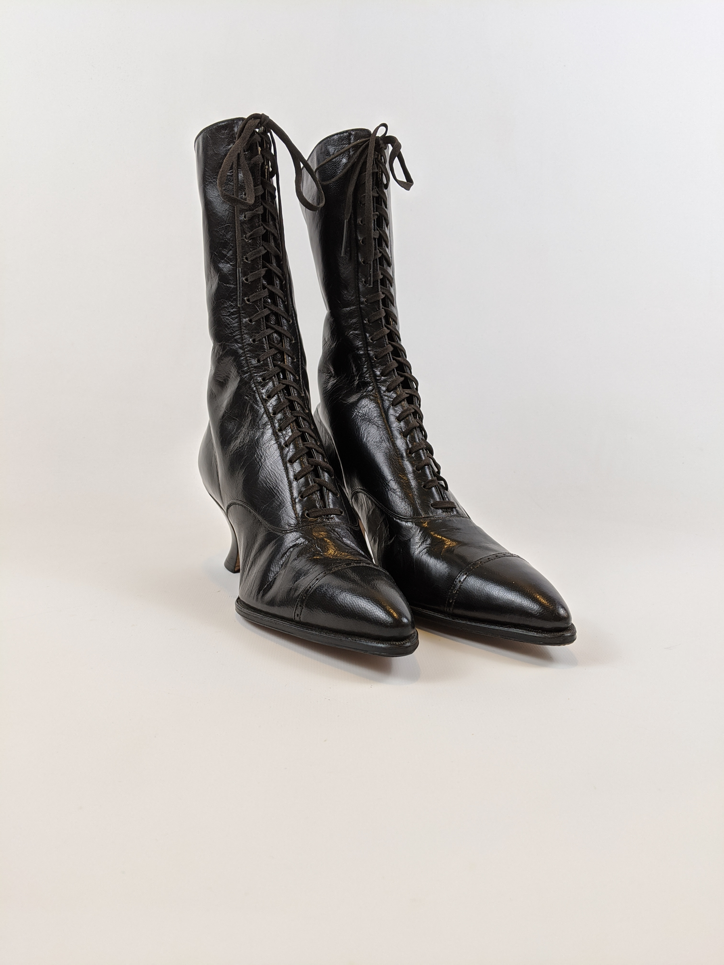 1920s Black Lace Up Louis Heel Boots | Approx Sz 6.5-7