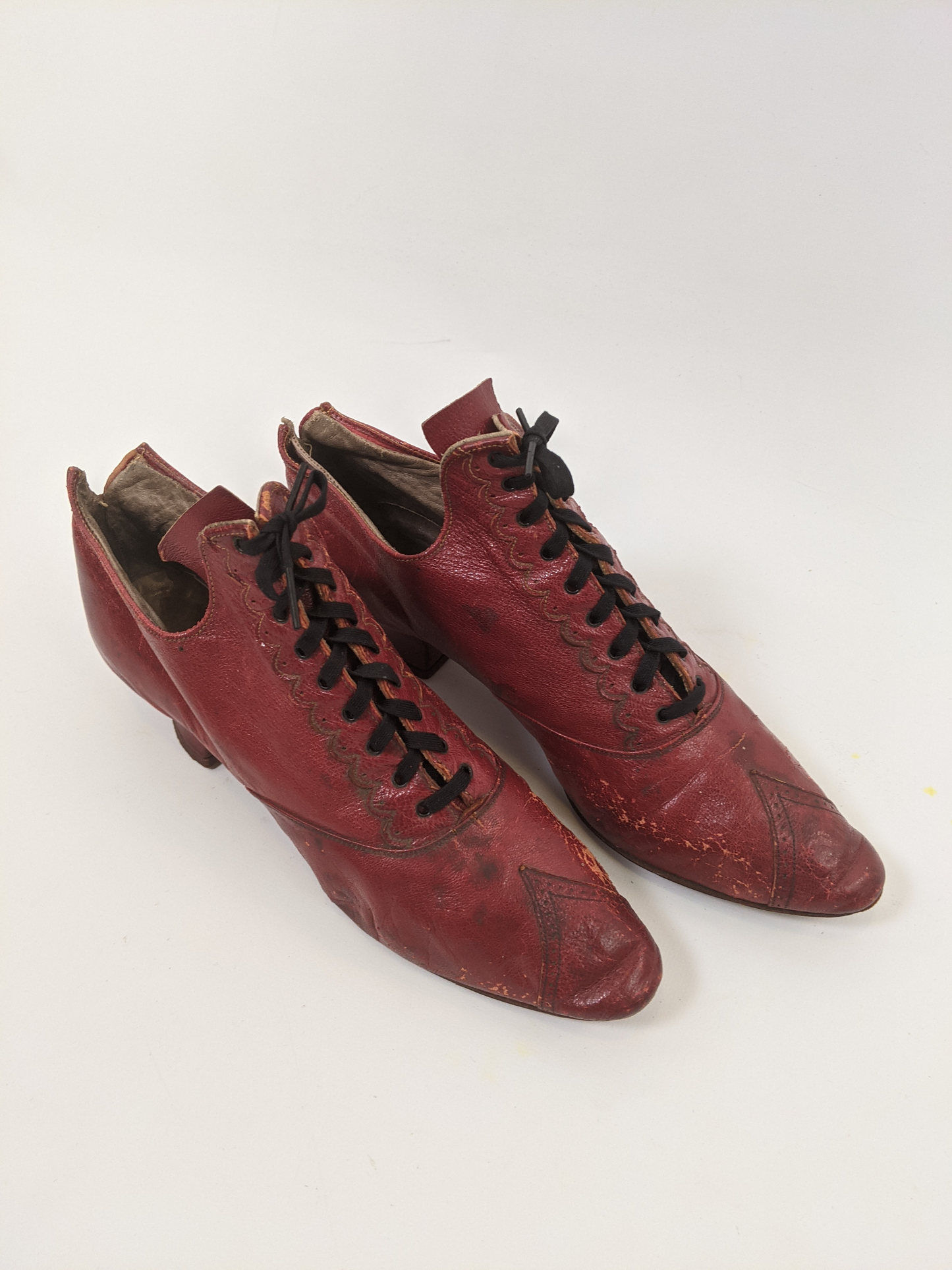 1880s - 1890s Lace Up Shoes