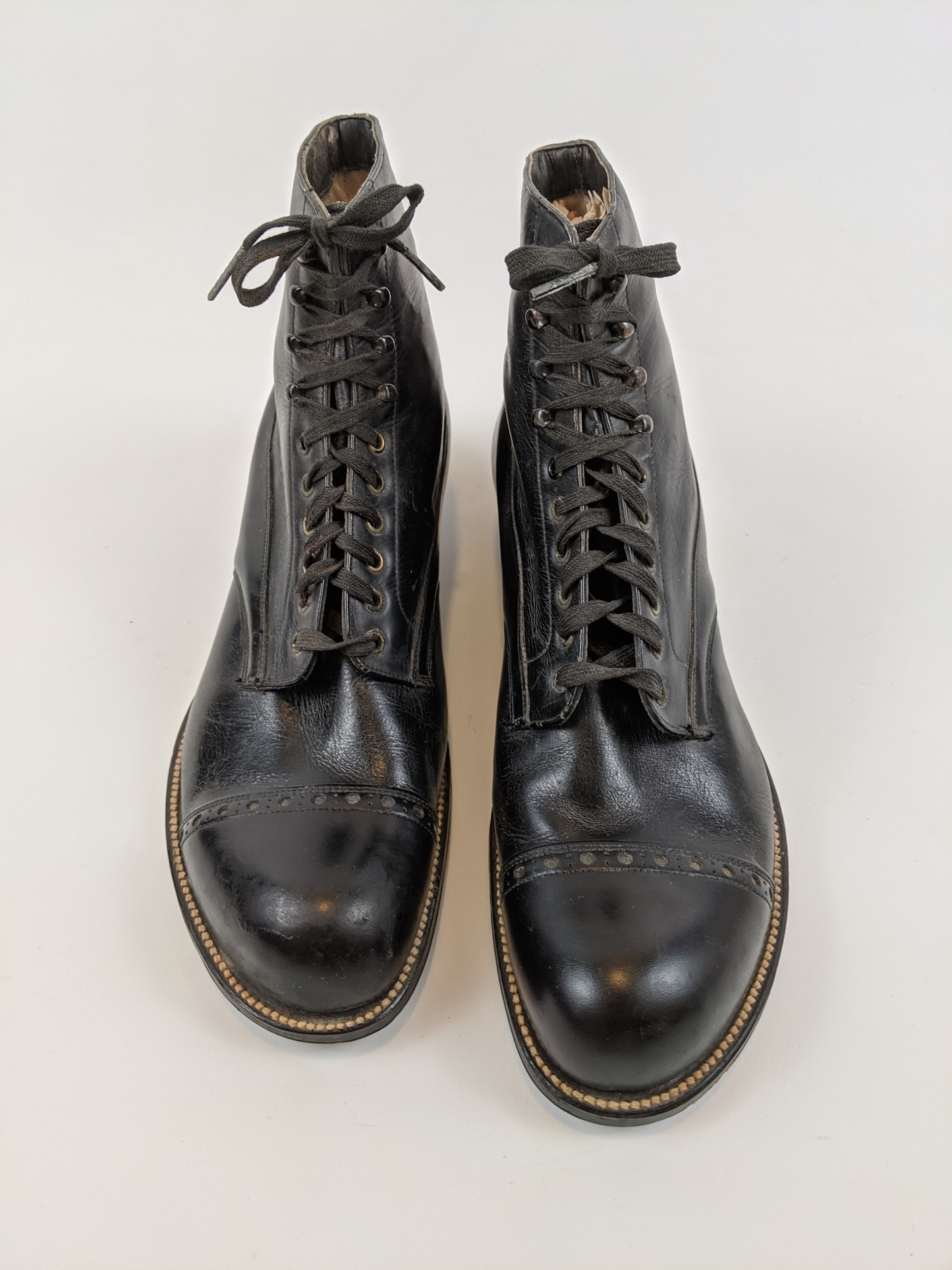 RESERVED | 1910s Black Lace Up Boots | Approx Sz 7.5-8