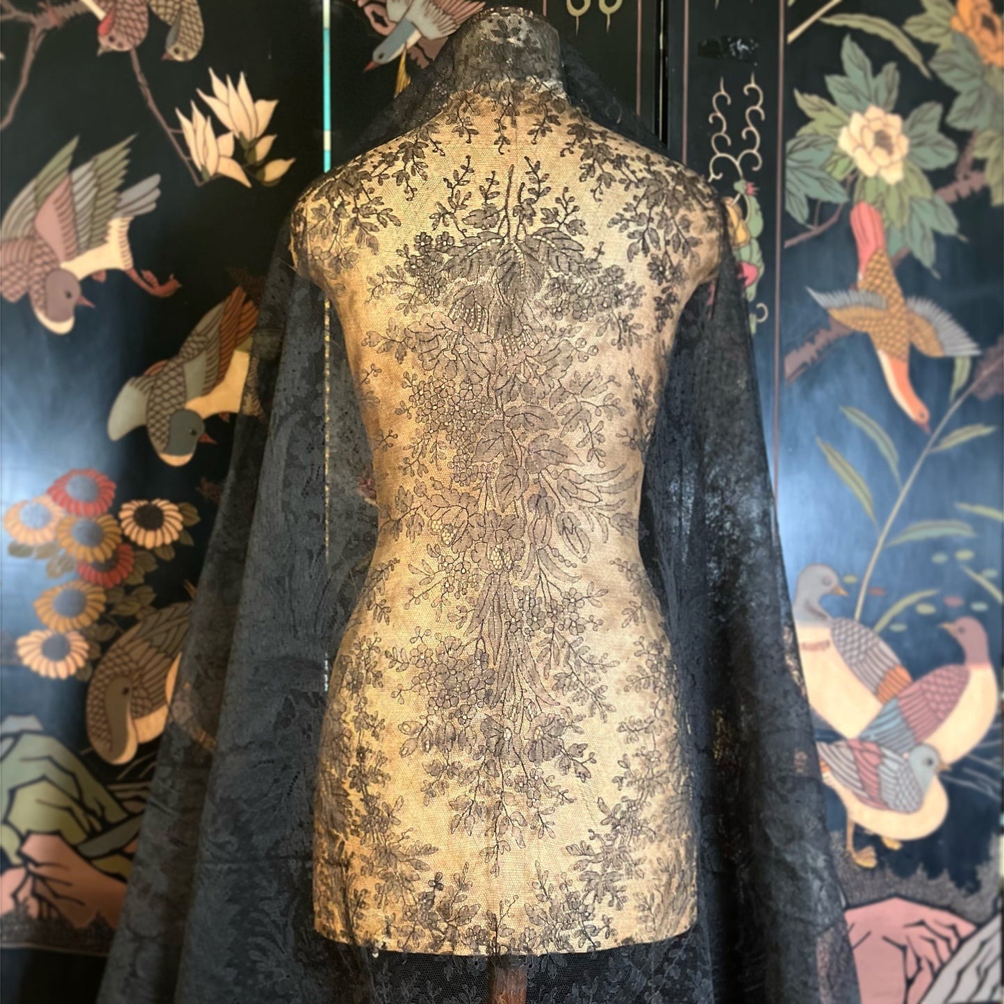 c. 1860s Chantilly Lace Shawl