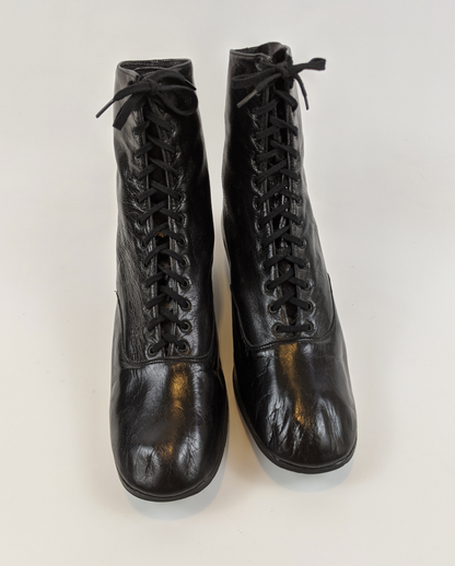 1930s Black Lace Up Boots | Approx Sz 7-7.5