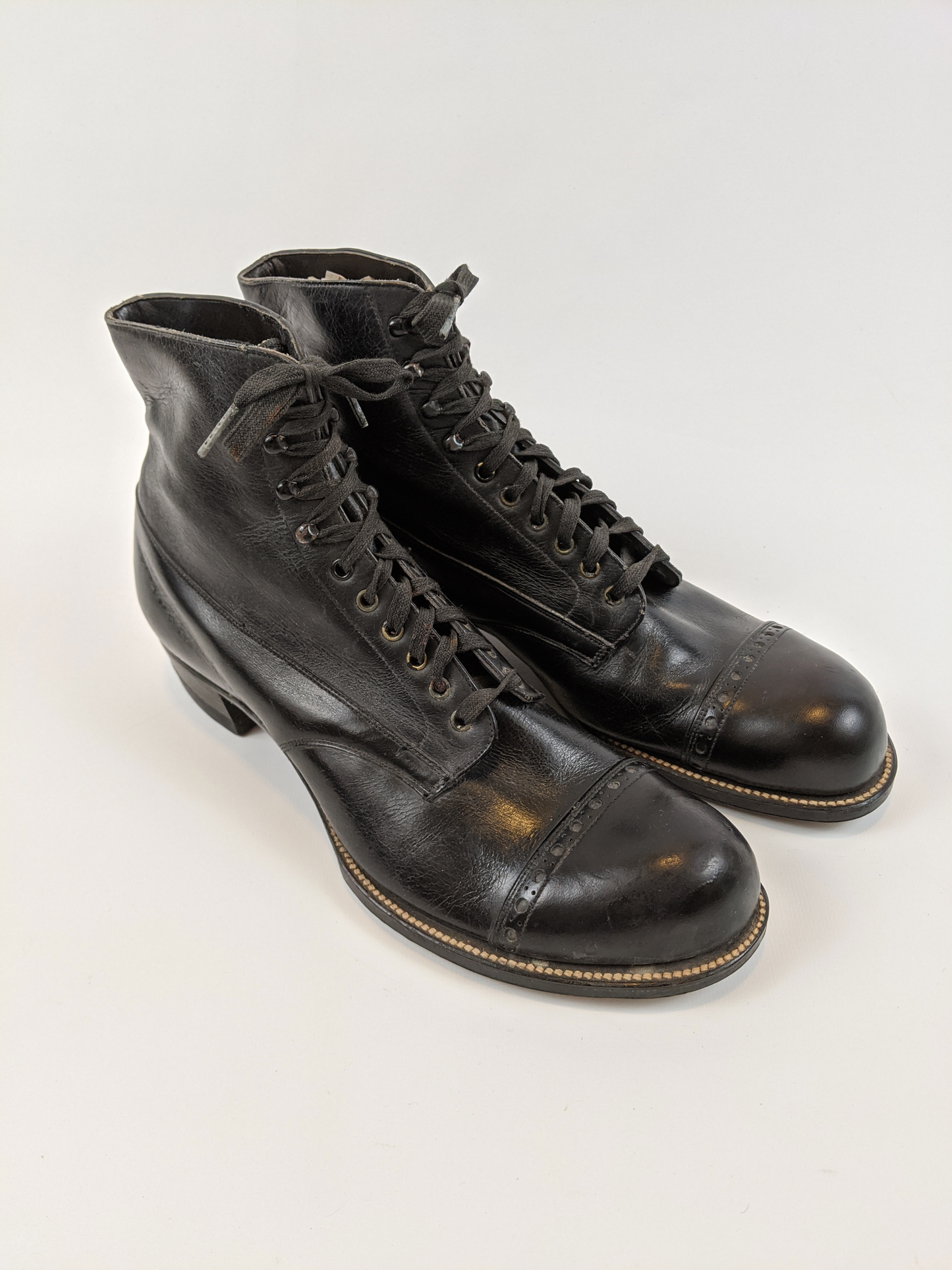 RESERVED | 1910s Black Lace Up Boots | Approx Sz 7.5-8