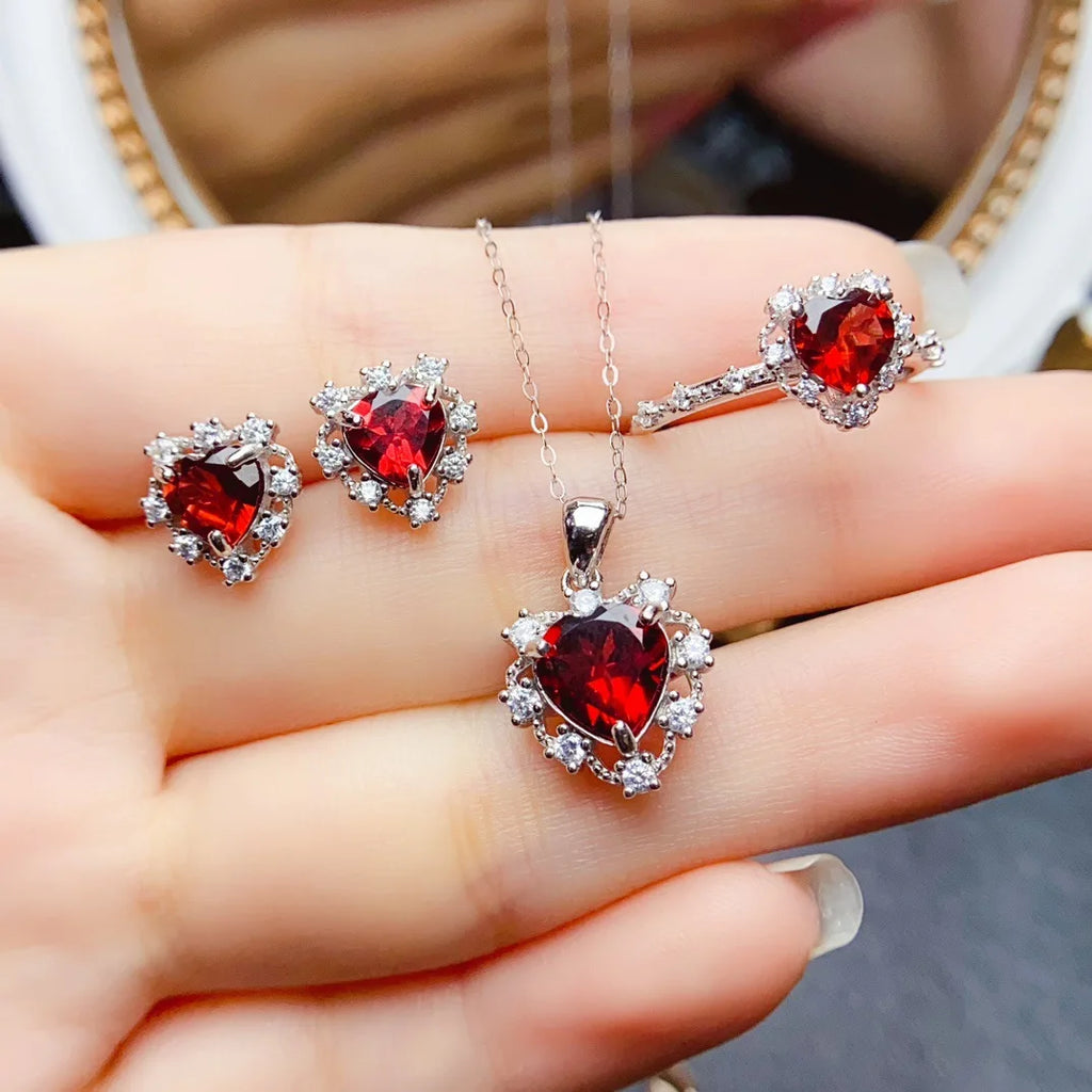 925  Silver Natural Garnet Heart-shaped Gemstone Ring Pendant Earrings Jewelry Set Luxury Engagement Wedding Party Gift Jewelry