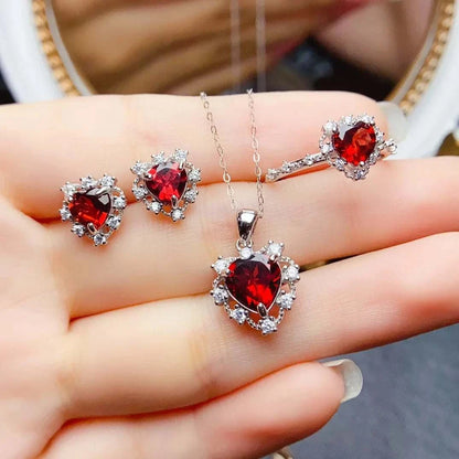 925 silver heart-shaped garnet gemstone ring pendant and earrings jewelry set luxury design