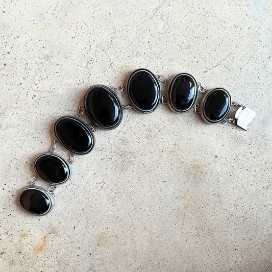 Late 19th c. Bullseye Agate Silver Bracelet