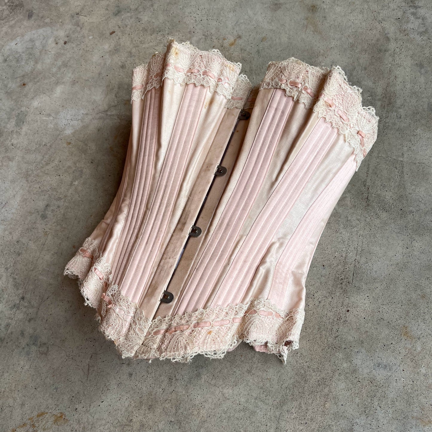 c. 1902 Pink Sateen Corset