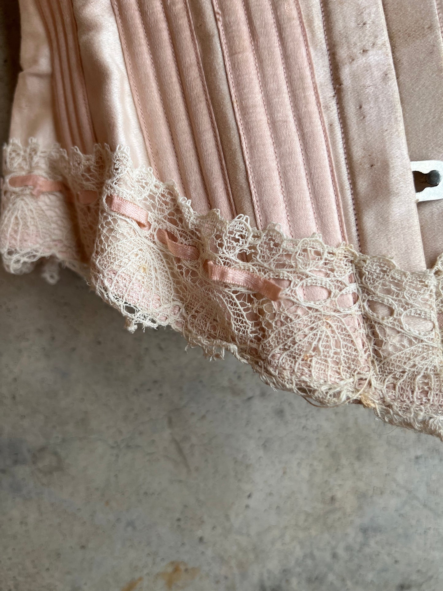c. 1902 Pink Sateen Corset