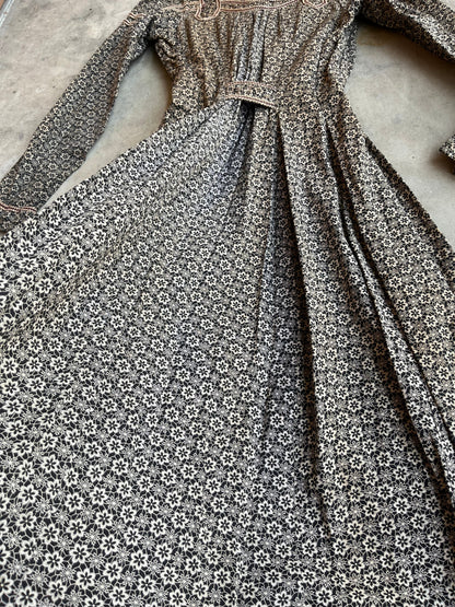c. 1900 Cotton Wrapper Dress