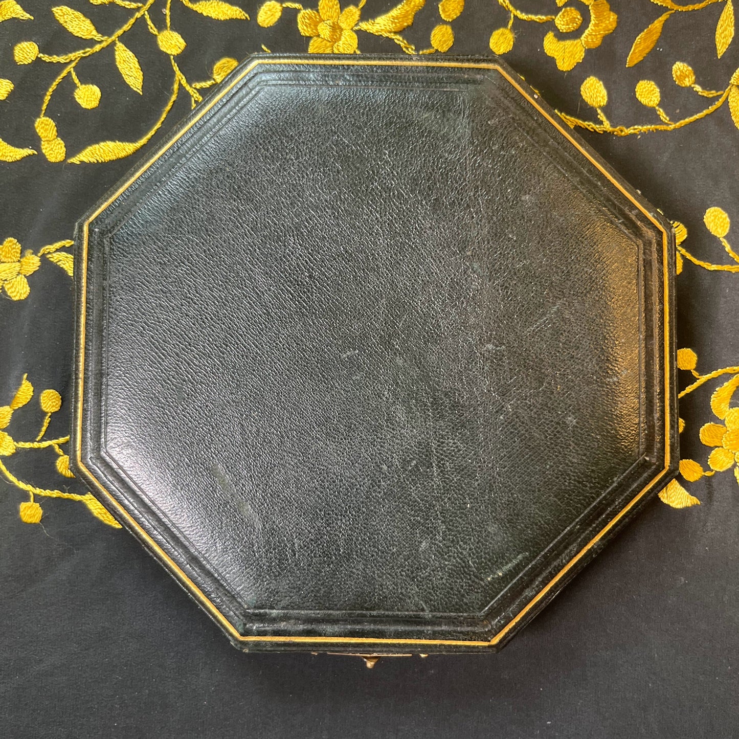 Victorian c. 1898 Sewing Kit in Box