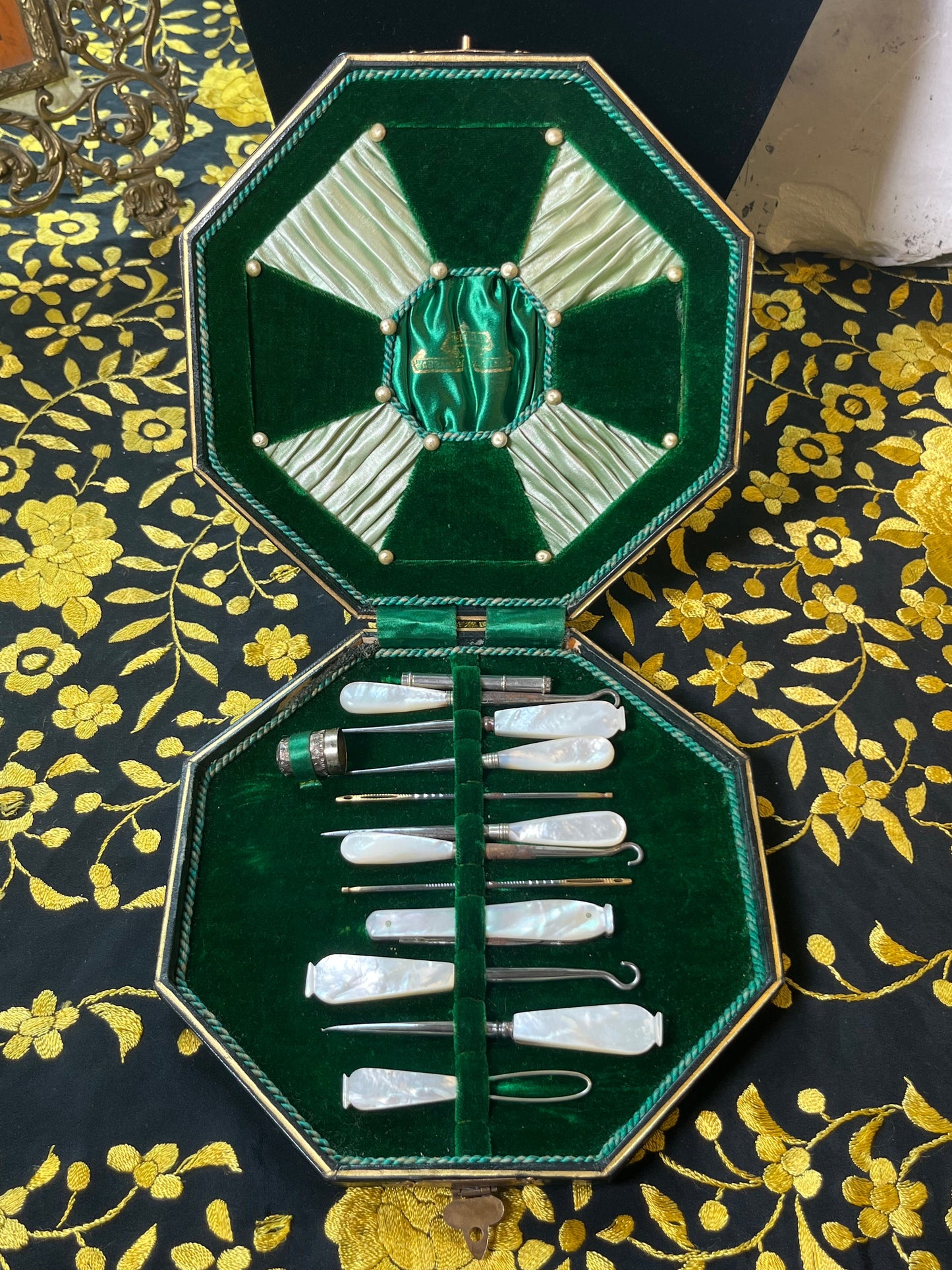 Victorian c. 1898 Sewing Kit in Box