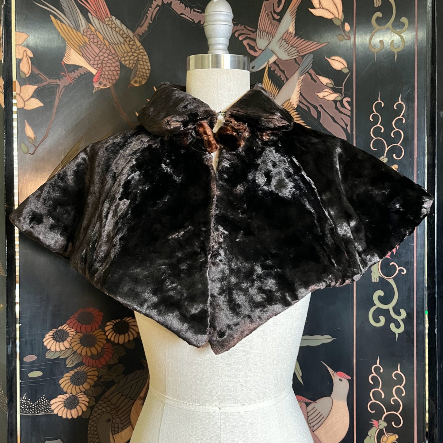 c. 1890s Faux Seal Plush Capelet