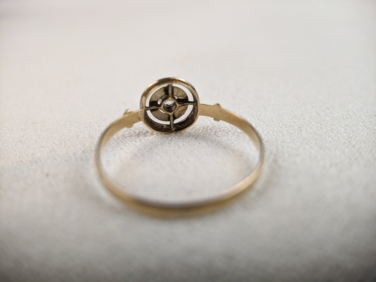 Edwardian 18k Gold Diamond Ring with Platinum Top