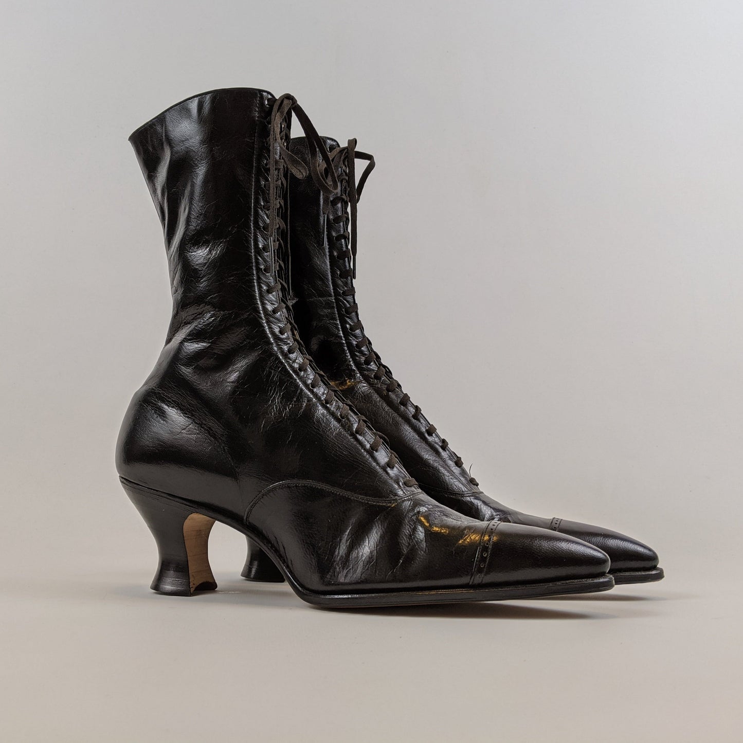 1920s Black Lace Up Louis Heel Boots | Approx Sz 6.5-7