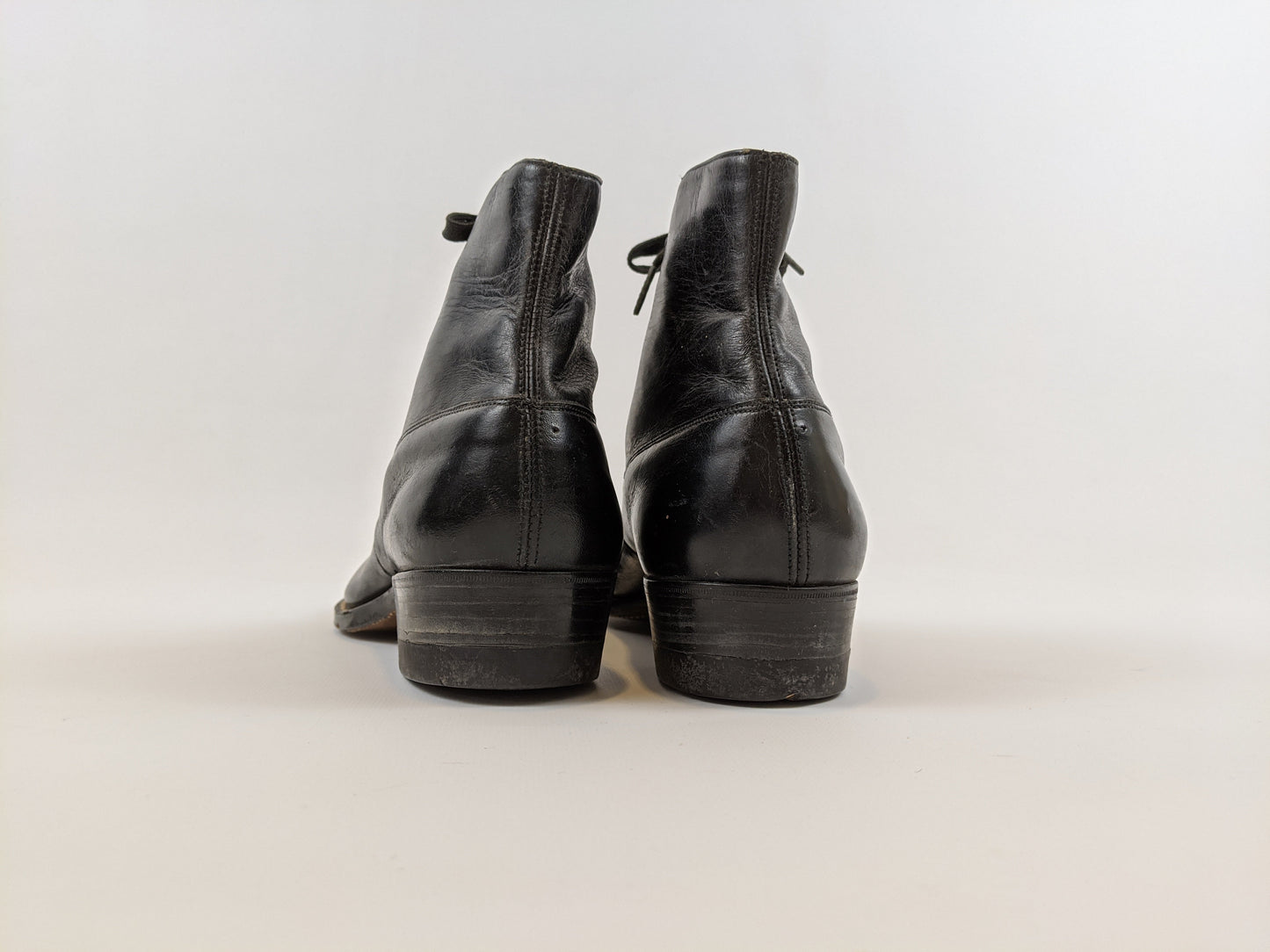 RESERVED | 1910s Black Lace Up Boots | Approx Sz 7.5-8