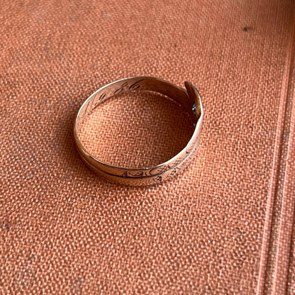 1886 14k Gold Snake Sapphire Ring