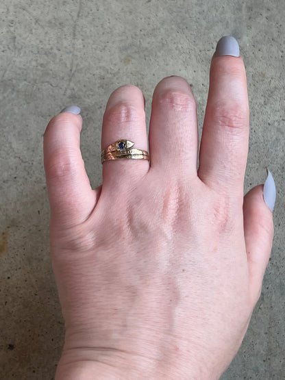 1886 14k Gold Snake Sapphire Ring