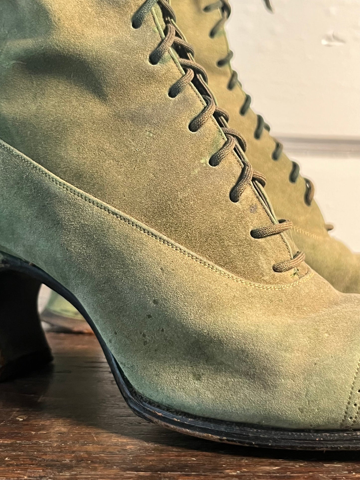c. 1910s-1920s Green Suede Booots