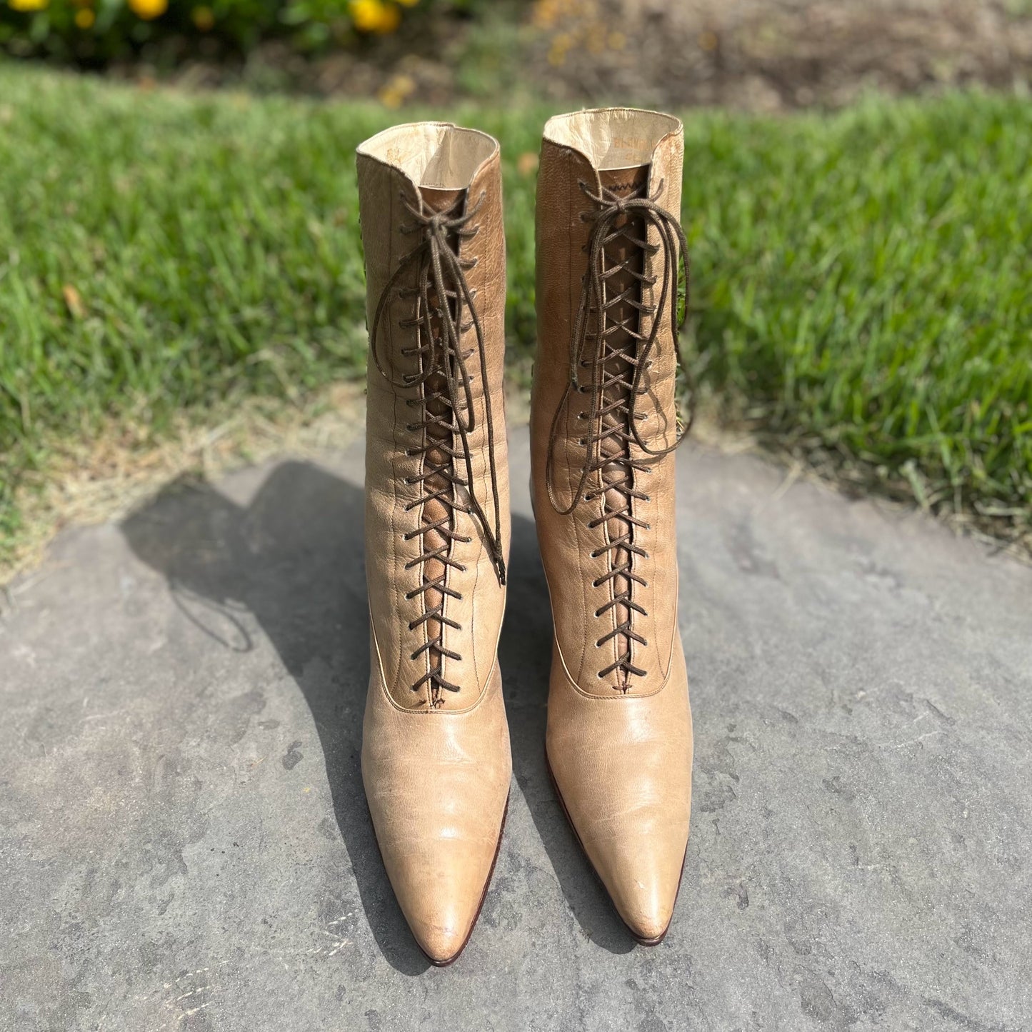 c. 1910s-1920s Tan Louis Heel Boots | Approx Sz 7.5-8