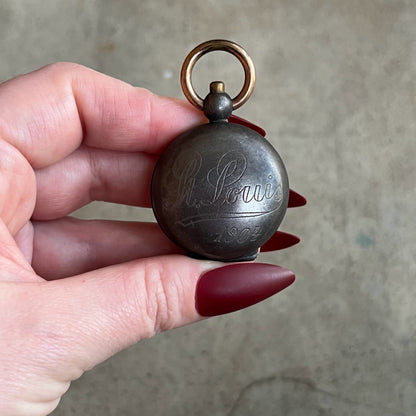 1904 St. Louis Engraved Gunmetal Sovereign Case Fob