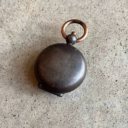 1904 St. Louis Engraved Gunmetal Sovereign Case Fob