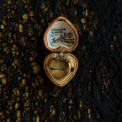 c. 1890s-1900s 9k Moonstone Cat's Eye Ring