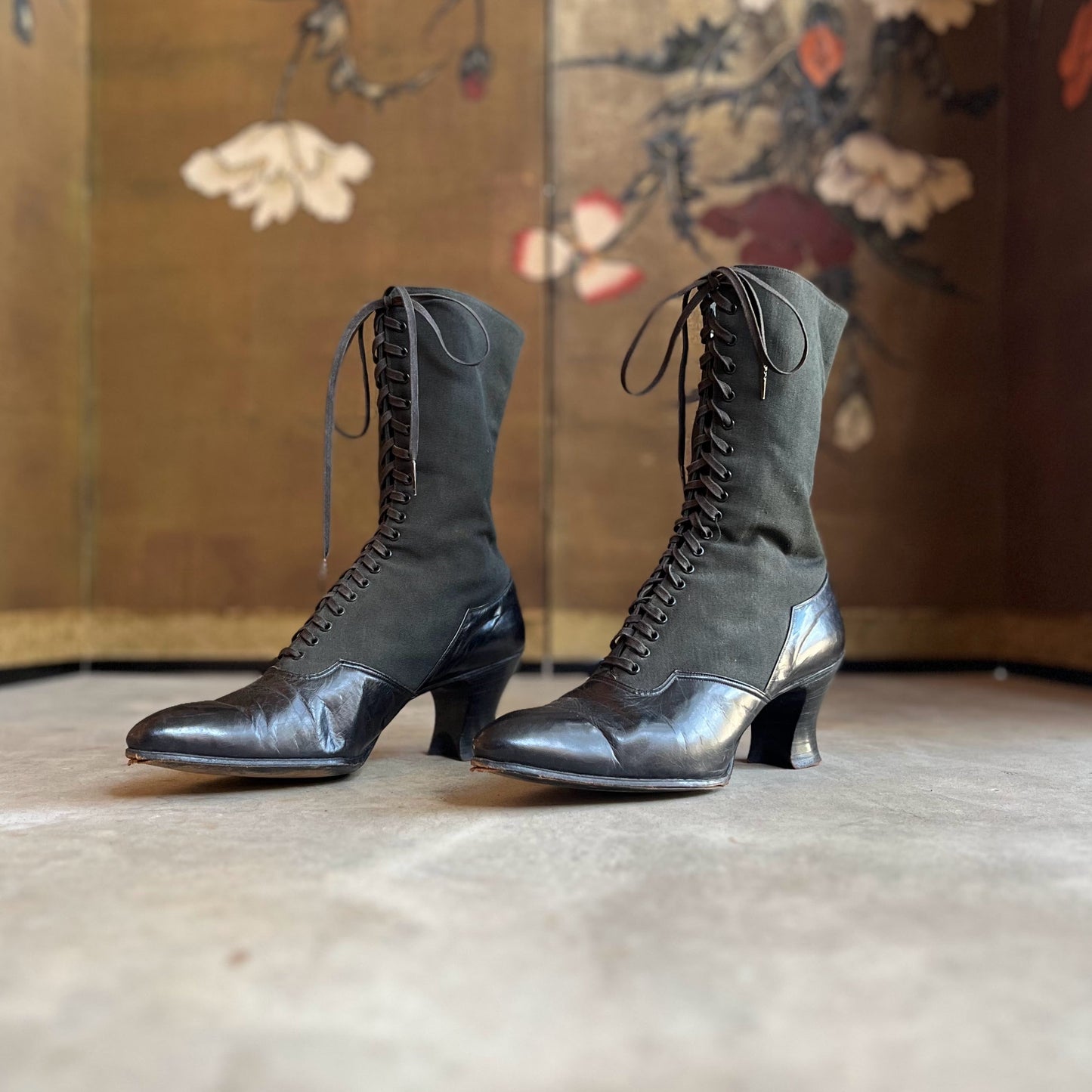 c. Late 1910s-1920s Black Lace Up Boots | Approx Sz 6.5-7