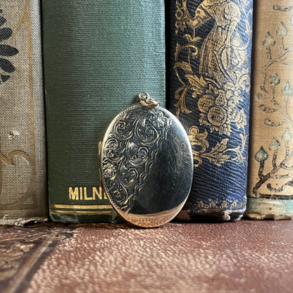 Early 20th c. 9k Gold Front + Back Locket