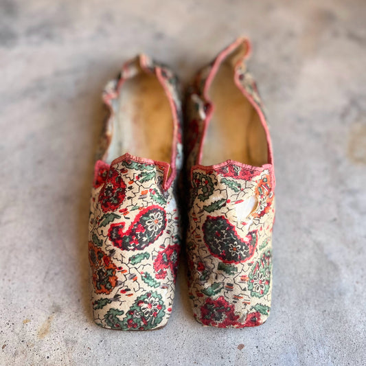 Early-Mid 19th c. Paisley Slippers