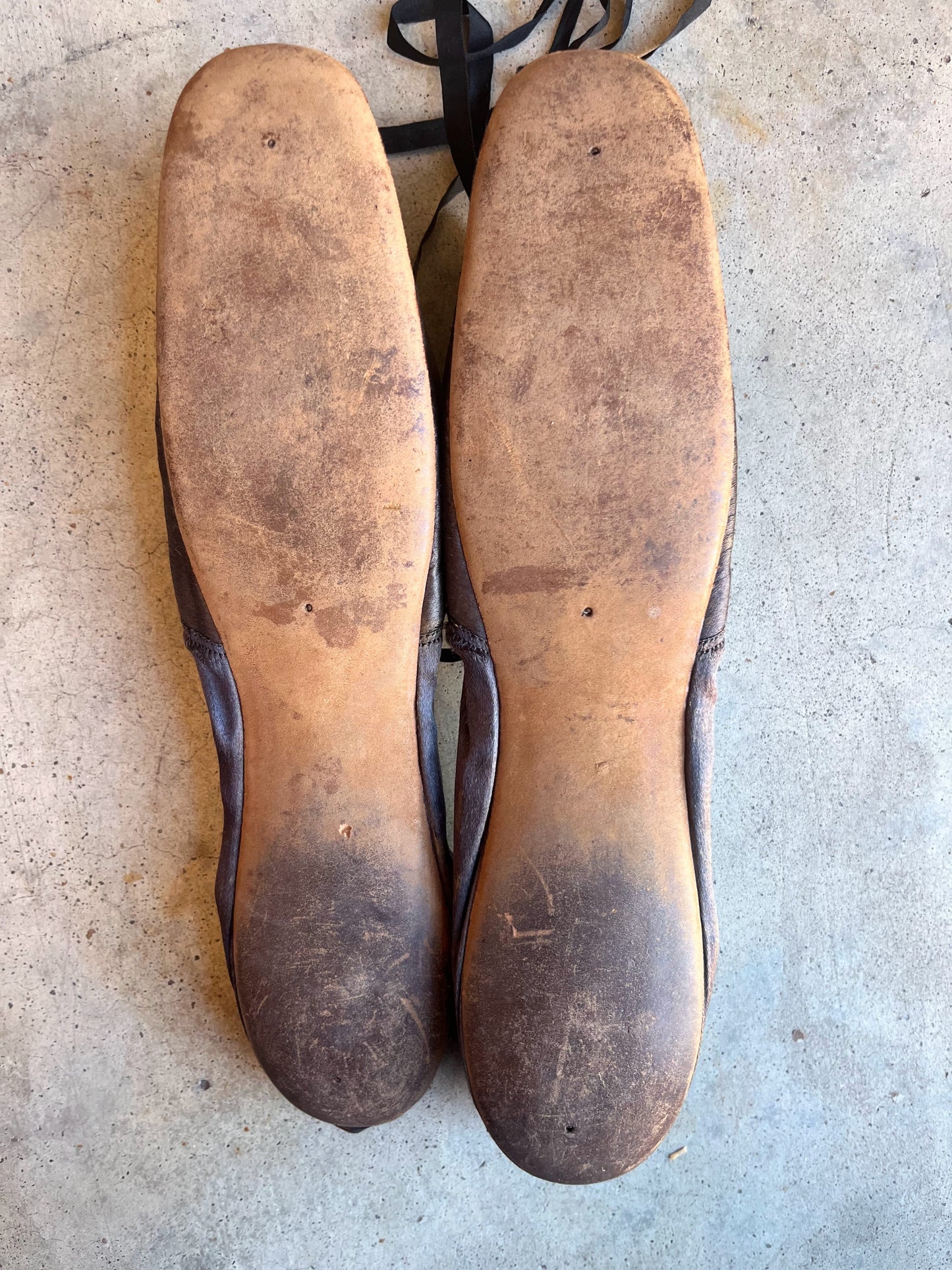 Early 19th c. Grey Silk Slippers