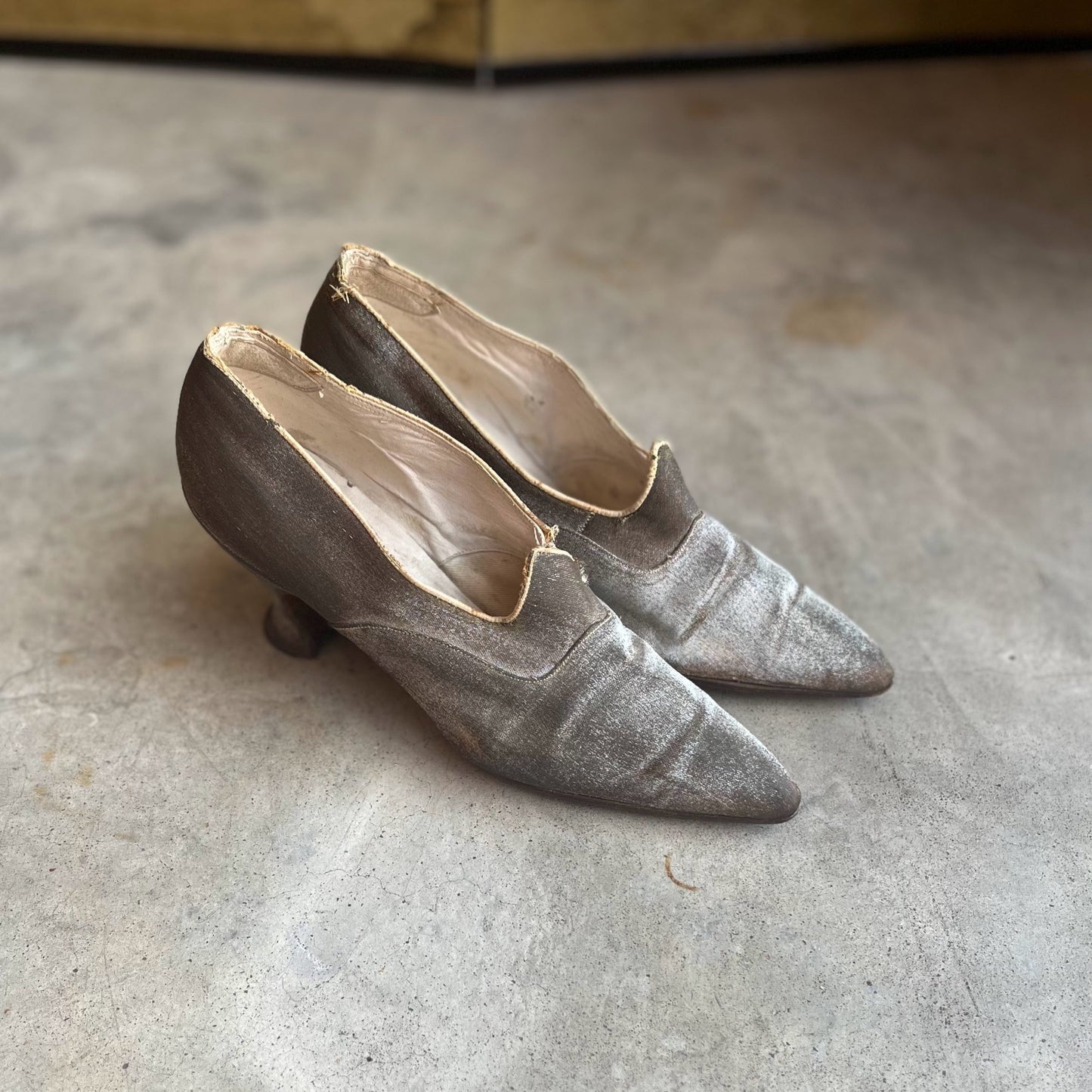 c. 1910s-1920s Lamé Pumps | Approx Sz 7