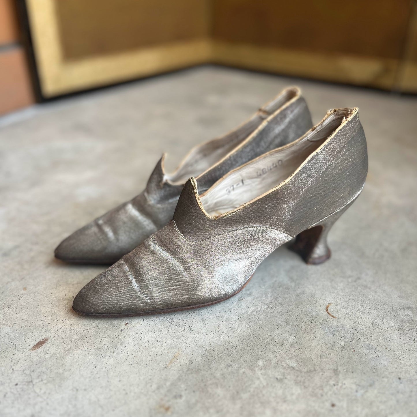 c. 1910s-1920s Lamé Pumps | Approx Sz 7