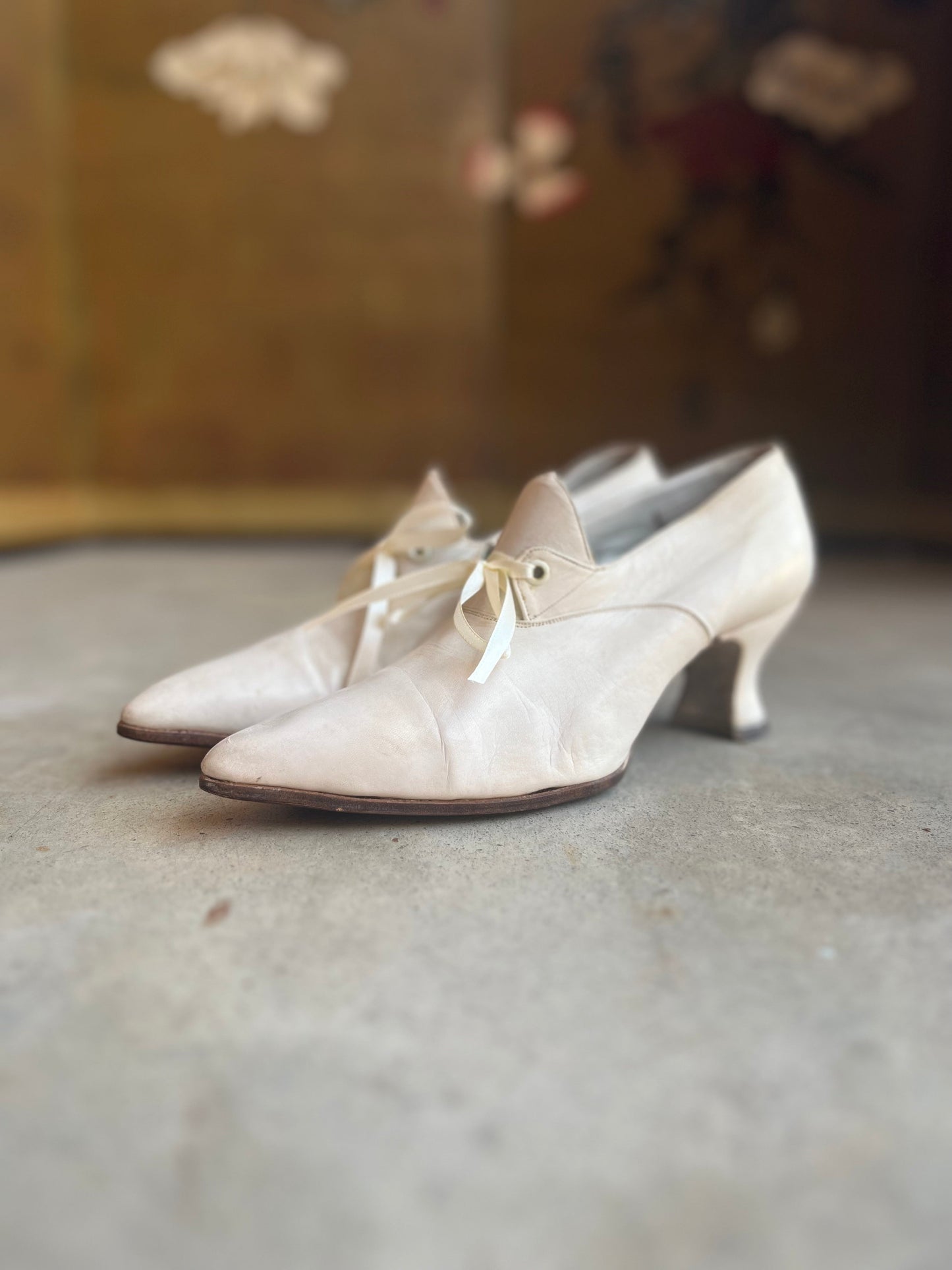 c. 1910s White Pumps | Approx Sz 5