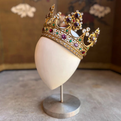 19th c. Large Santos Crown