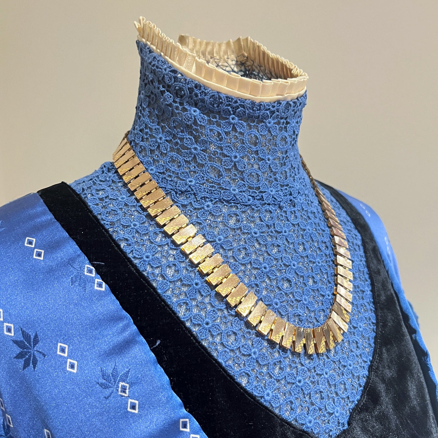 19th c. Gold Filled Book Chain Necklace