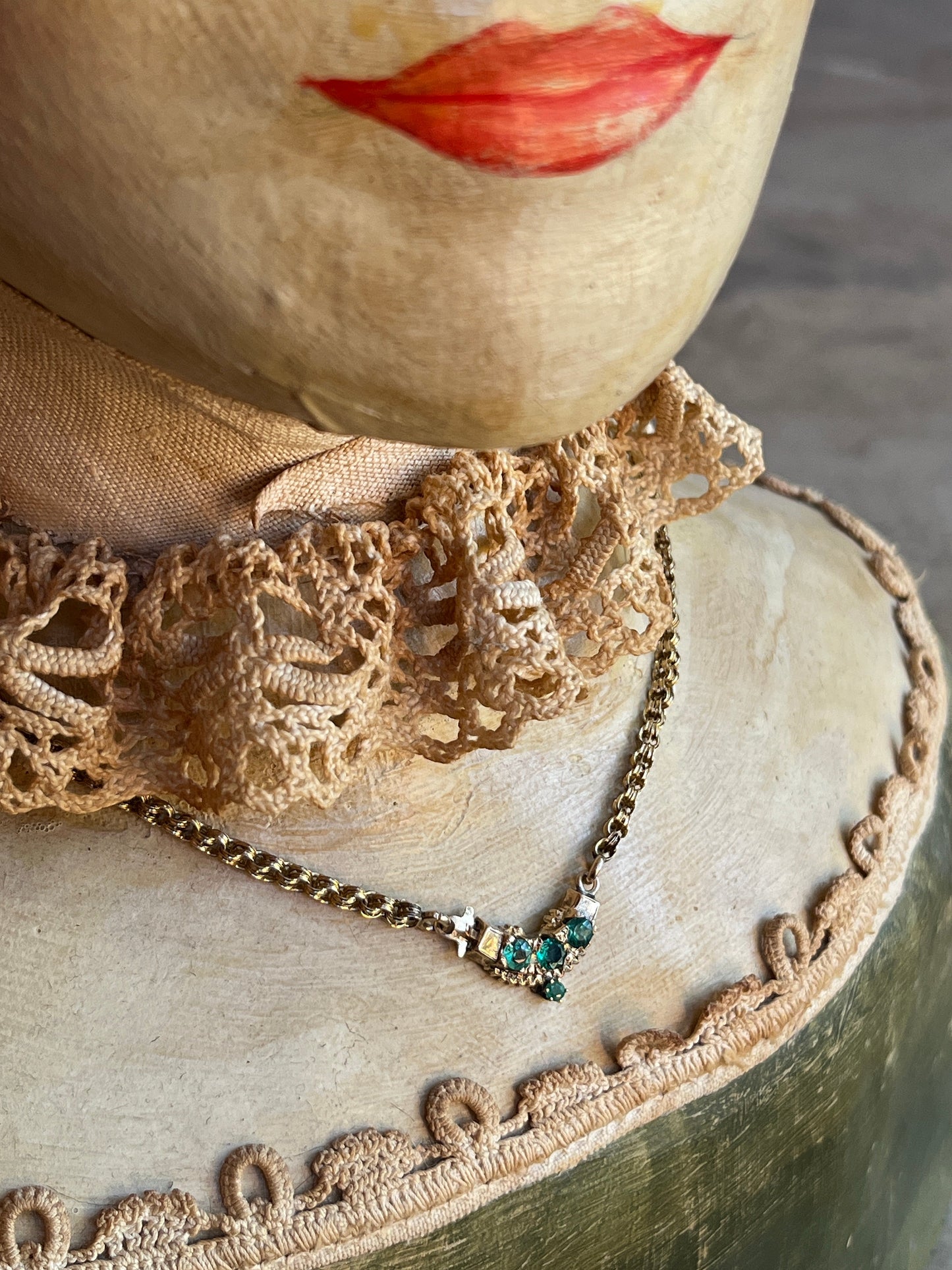 19th c. Gold Emerald Necklace | 15"