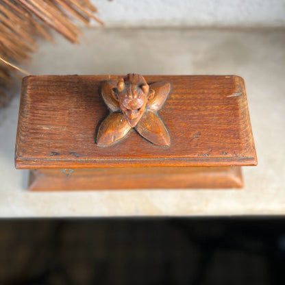 Early 20th c. Devil Box