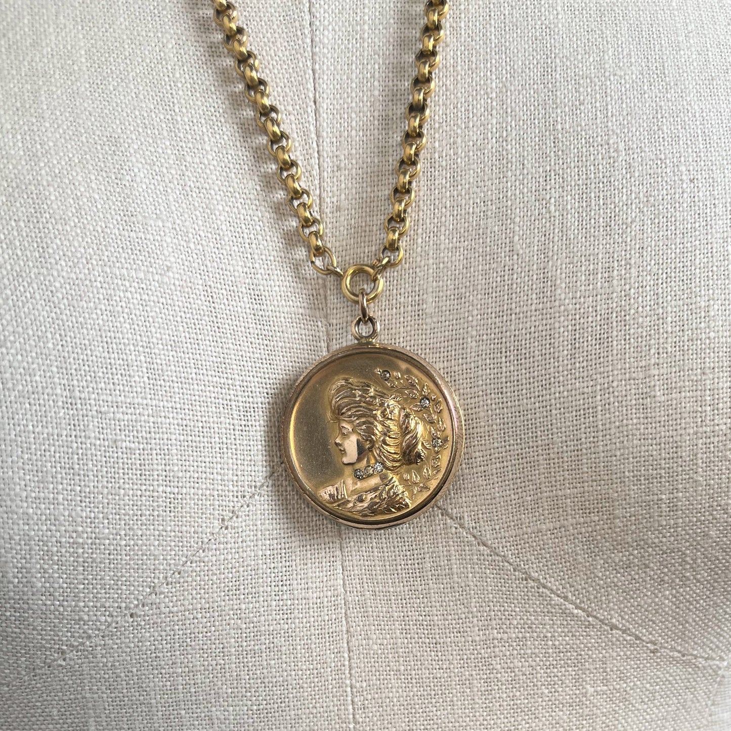 c. 1900s-1910s Gold Filled "Gibson Girl" Locket