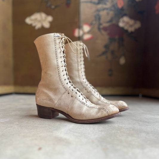 c. 1910s Cream Lace Up Boots | Approx Sz 6