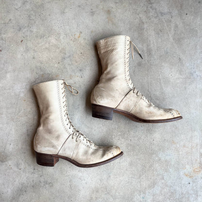 c. 1910s Cream Lace Up Boots | Approx Sz 6