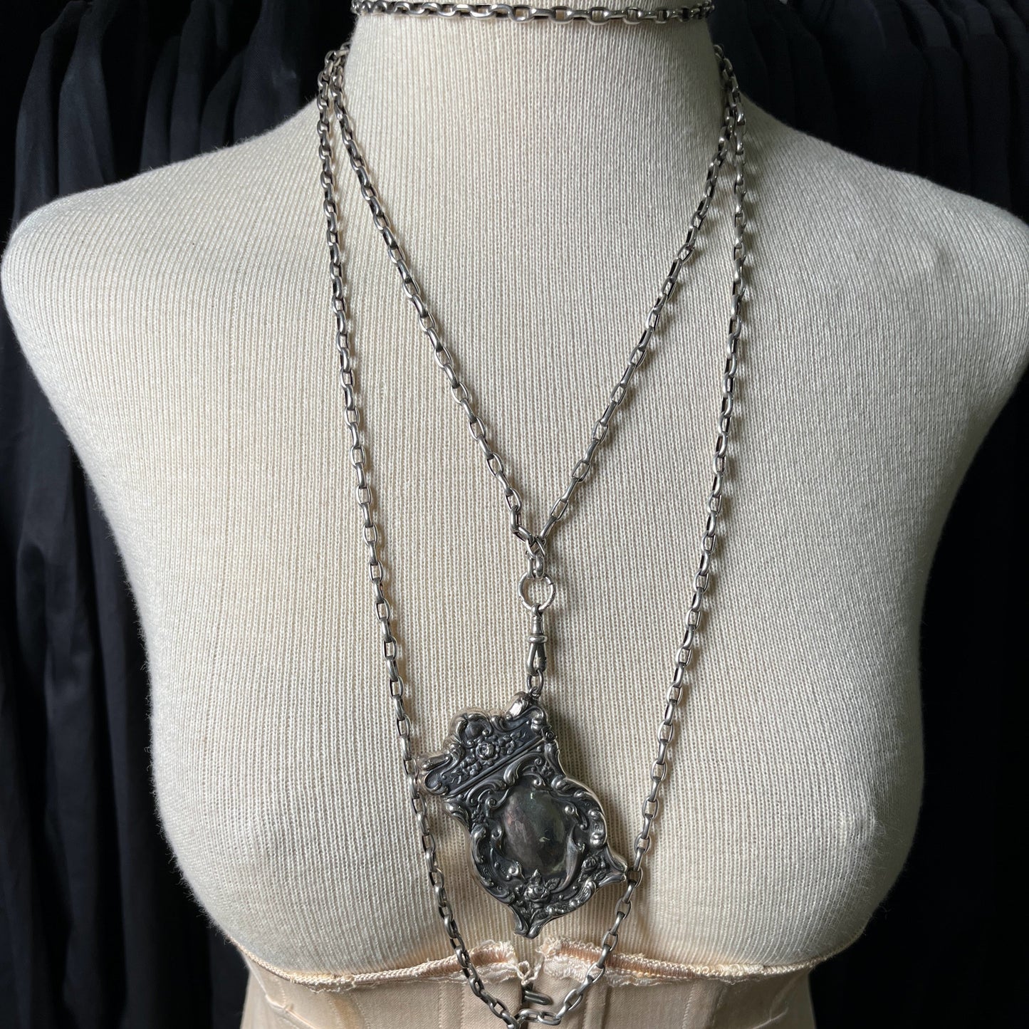 19th c. Silver Muff / Long Guard Chain