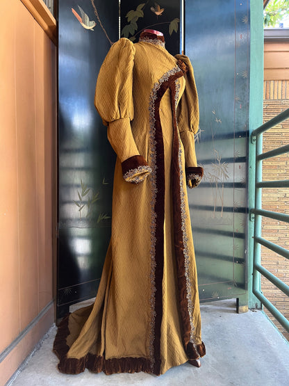 RESERVED | c. 1890s Wrapper Dress or Tea Gown